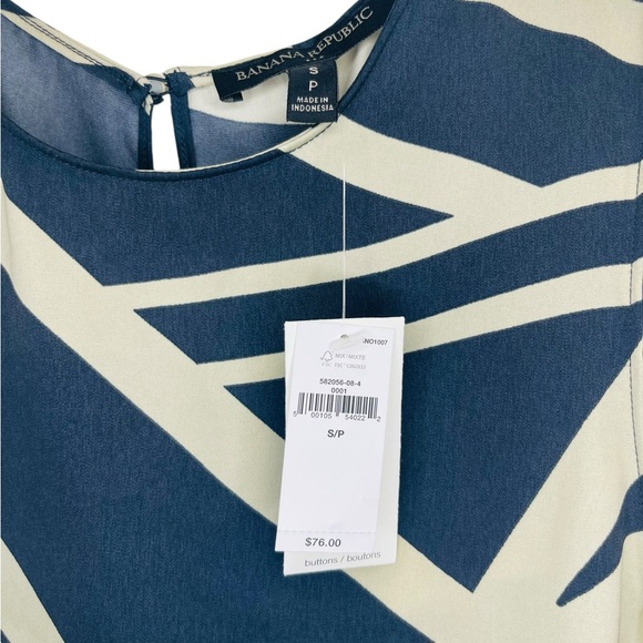 Banana Republic Top in size Small - Picture 4 of 4